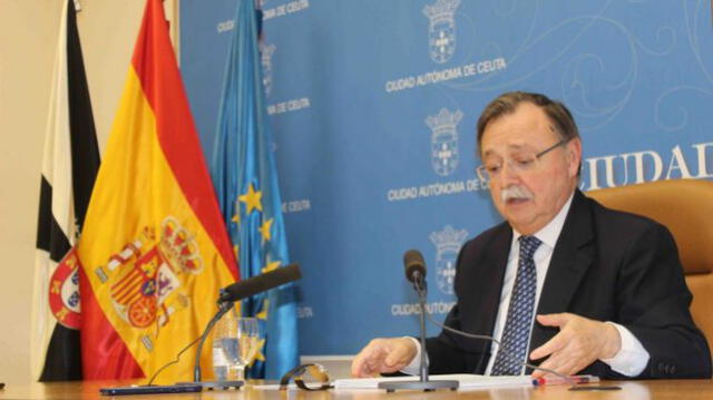Juan Vivas comunicó que la Comunidad de Ceuta continuará apoyando a los marroquíes barados.