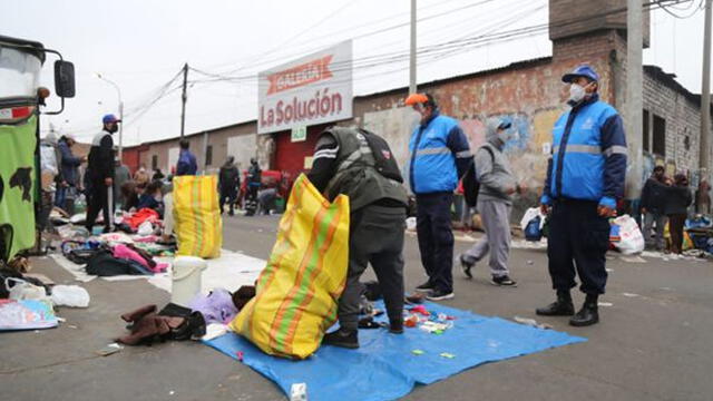 Intervención de cachineros y ambulantes. Créditos: Municipalidad de Lima.