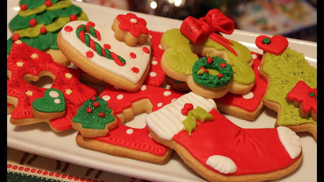 Las galletas navideñas son un recurso infaltable para regalar durante las fiestas decembrinas. Foto: Recetas para tres/YouTube