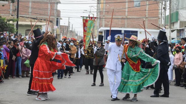 Danza Los Margaritos de Mochumí