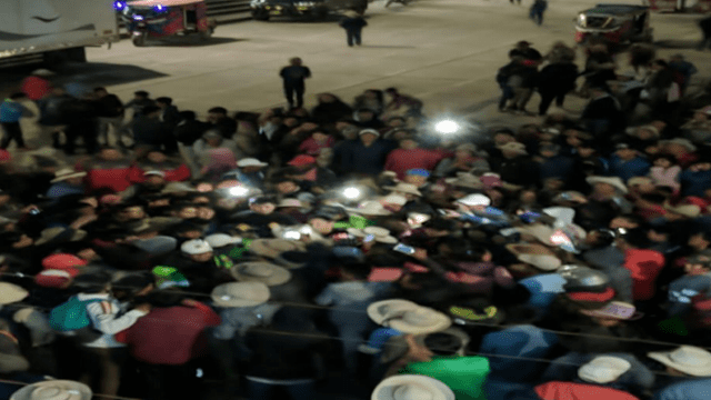 Cusco: Pobladores quemaron a ladrón e intentaron linchar a 10 policías