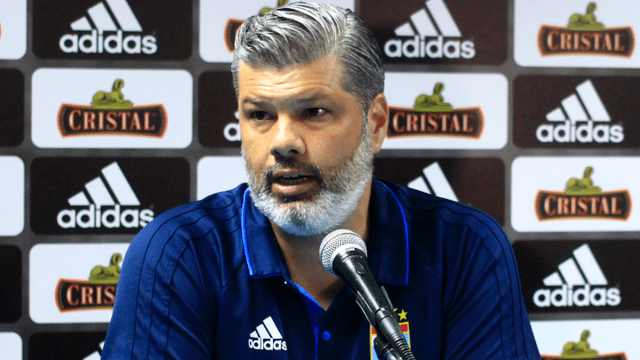 Carlos Benavides renuncia a la presidencia de Sporting Cristal 