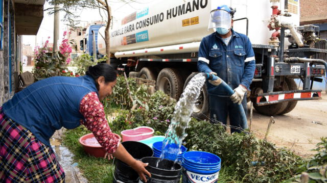 En camiones cisternas abastecerán agua gratuita a pobladores del norte
