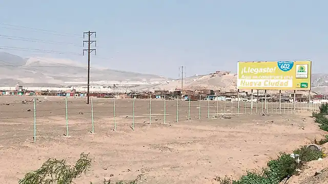 Donayre gestiona terreno para grupo de su asesora