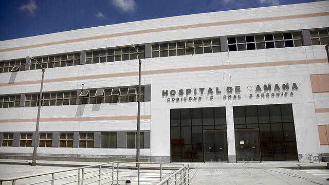Elefante blanco. Nuevo hospital de Camaná está inconcluso y abandonado. Foto: La República.