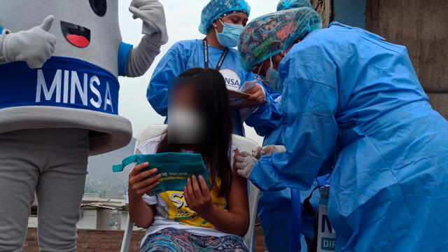Vacunación de niños en Lima Este. Foto: Jessica Merino/ URPI-LR