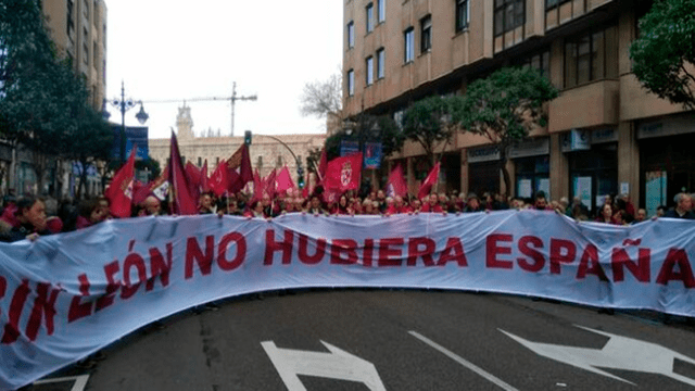 Manifestación 'Es el momento de León. Soluciones Ya' convocada por los sindicatos CCOO y UGT.