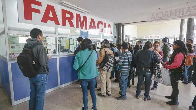 sin medicinas.  En varios establecimientos de Arequipa hay desabastecimiento de medicinas, no se hizo las compras.