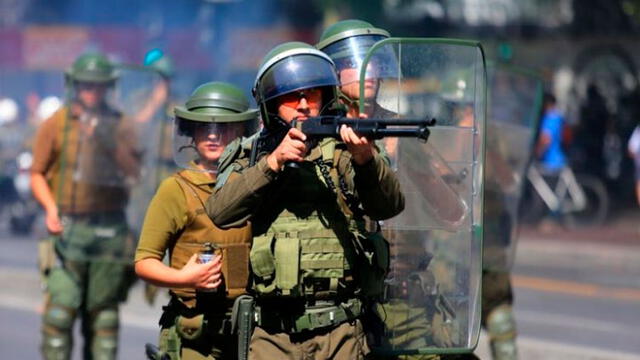 Carabineros de Chile es la policía de Chile que integra las Fuerzas de Orden y Seguridad.