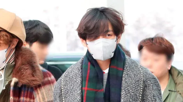 BTS y sasaengs en aeropuerto