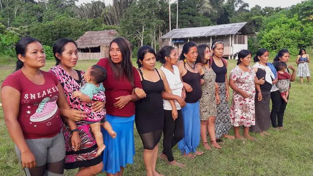mujeres indígenas en Ecuador