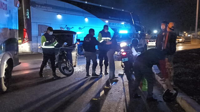 Choque entre mototaxi y motocicleta en Nuevo Chimbote. Foto: Serenazgo NC