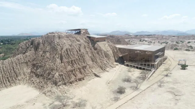 Complejo Arqueológico de Túcume