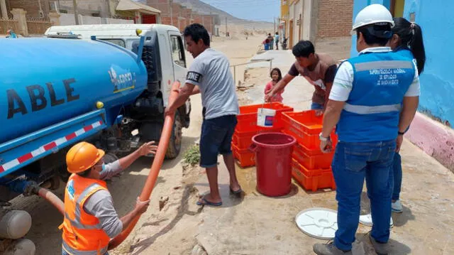 Constatan abastecimiento de aguia potable a través de cisternas en Puerto Eten