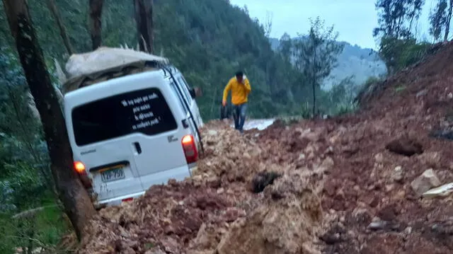 Carretera Cutervo Sócota está intransitable por la caída de huaicos