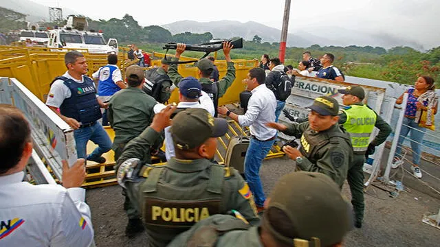 Guaidó confronta a chavismo por bloqueo de ayuda humanitaria: "Ustedes celebran la masacre de nuestra gente"