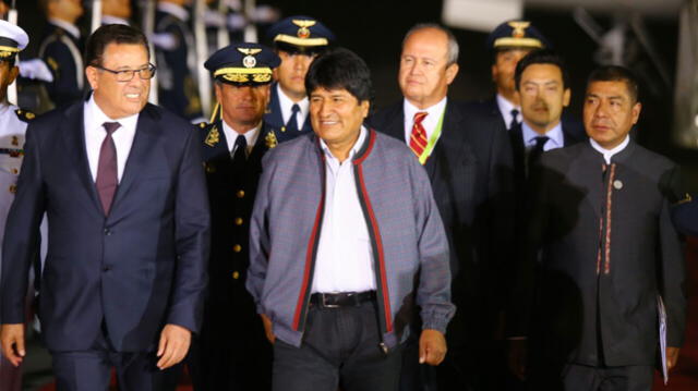 Evo Morales arribó a Lima para participar en la Cumbre de las Américas [FOTOS]