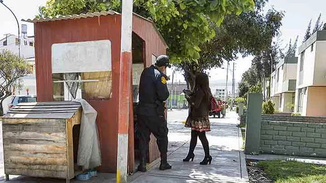 Arequipa: Oficiales de la Policía utilizan suboficiales como vigilantes