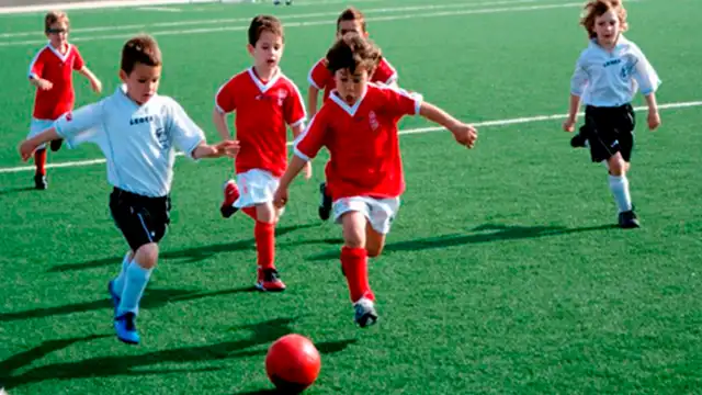 Fútbol para niños. Créditos: Difusión Fútbol para niños. Créditos: Difusión