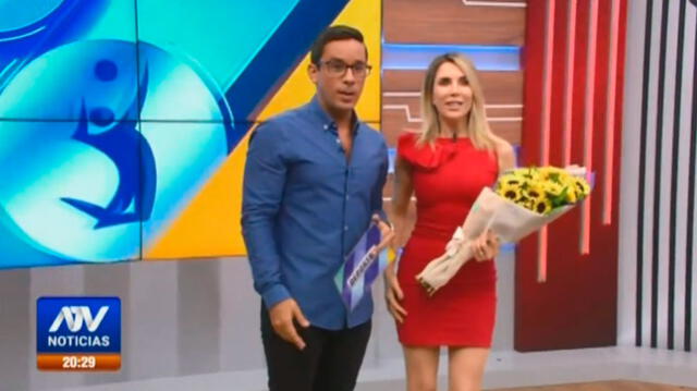 Juliana Oxenford en 'ATV Noticias al estilo Juliana'