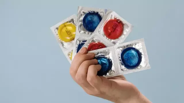 Los condones van a ser fundamentales al momento de realizar el sexo anal.
