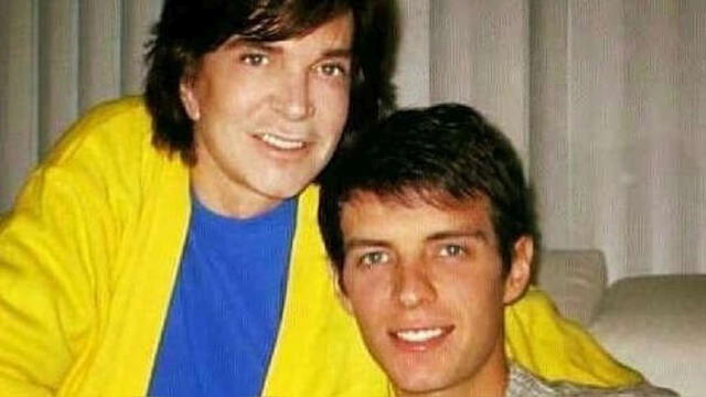 Camilo Sesto junto a su hijo Camilo Blanes, heredero universal del cantante