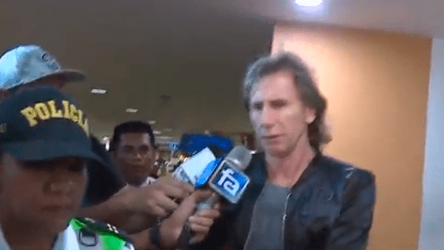 Ricardo Gareca dejó Perú para reunirse con seleccionados de la ‘bicolor’ [VIDEO]