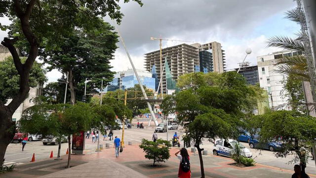 Plaza Alfredo Sadel, Las Mercedes, Caracas. Foto: Norberto Paredes / BBC NEWS MUNDO.