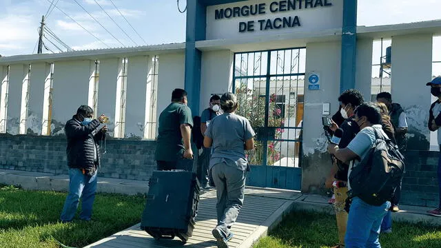FISCALÍA. Cuerpo llegó ayer a morgue de Tacna para neecropsia.