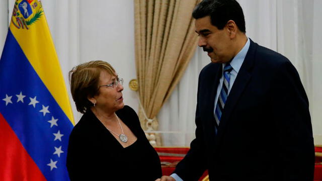 Michelle Bachelet junto a Nicolás Maduro en Venezuela. Foto: Difusión.