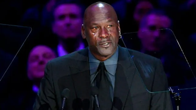 Michael Jordan rompiendo en llanto.
