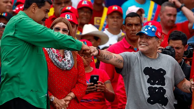 Federación Mexicana sanciona a Maradona por 'culpa' de Nicolás Maduro