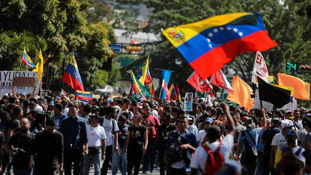 Crisis en Venezuela: El 96% de empresas paralizó o redujo su producción este año