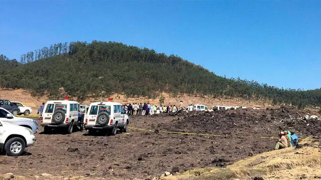 Mueren 157 personas a bordo de avión que se estrelló en Etiopía