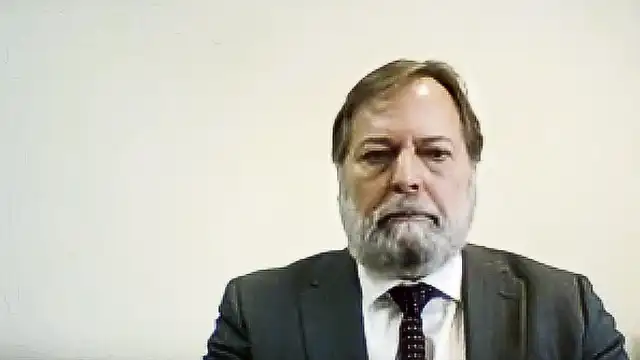 Fiscalía pide que se impida salir del país a García, y este se allana