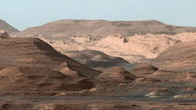 Fotografía de la Base del Monte Sharp, en el centro del cráter Gale. Foto: NASA.