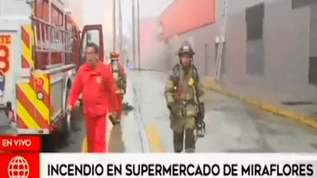 Incendio en Miraflores: dos heridos deja siniestro en Plaza Vea [VIDEO]