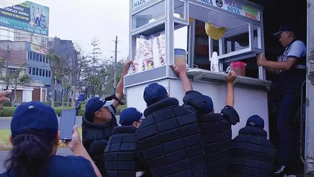 Surco: inician campaña contra el comercio informal [FOTOS]