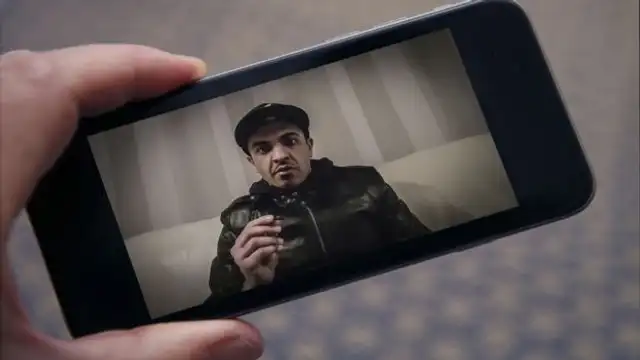 Ahmed tenía un canal de Youtube donde también 'enseñaba' a conseguir sexo con mujeres en la calle. Foto: BBC Ahmed tenía un canal de Youtube donde también 'enseñaba' a conseguir sexo con mujeres en la calle. Foto: BBC
