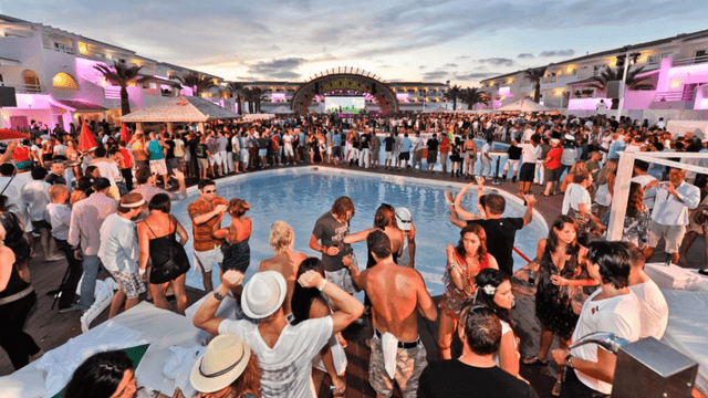 Los clubes y hoteles de Ibiza luchan por subsistir luego de ver caer sus ingresos. (Foto: BackGrid) Los clubes y hoteles de Ibiza luchan por subsistir luego de ver caer sus ingresos. (Foto: BackGrid)