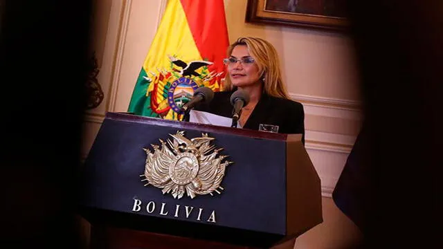 A poco de cumplir una semana como presidenta interina, Jeanine Áñez afronta una serie de conflictos en Bolivia. Foto: EFE