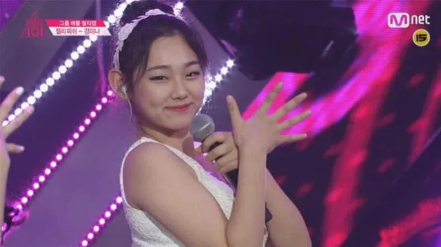 Mina durante el programa Produce 101.