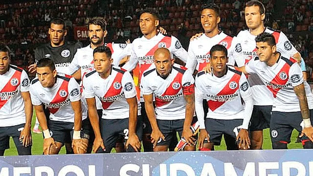 Egidio Arévalo Ríos pone ultimátum a Municipal tras eliminación en la Copa Sudamericana