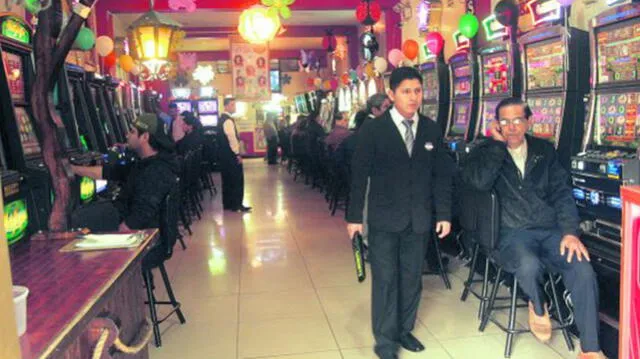 Grandes casinos son clientes del estudio de abogados de la familia del fujimorista Torres