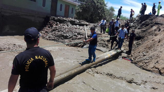 Lluvias en Áncash y La Libertad provocan colapso de puentes y destruyen cementerio