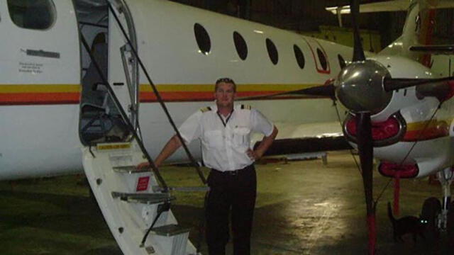 Piloto ebrio robó un avión para chocar contra edificio en intento de matar a su esposa