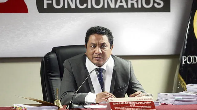 Juez define hoy si se impide o no salida del país de Alan García 