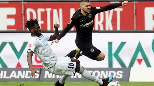 Inter cayó en casa 1-0 ante Eintracht Frankfurt y quedó eliminado de la Europa League [RESUMEN]