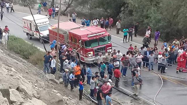 Huarochirí: triple choque genera gran incendio en la Carretera Central [VIDEO]