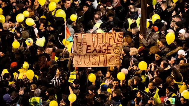 Francia: más de 100 ‘chalecos amarillos’ detenidos tras la octava marcha